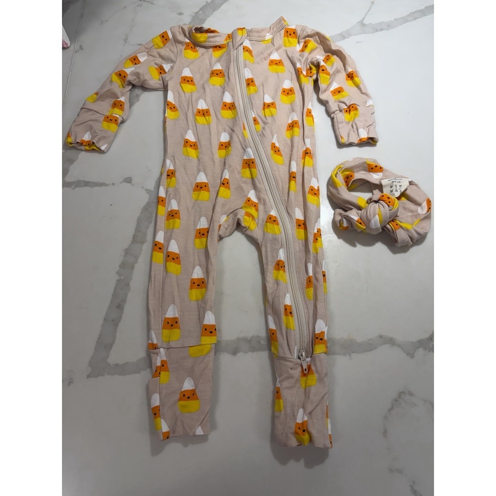 Spearmint Love Halloween Bamboo PJ Bodysuit Hat Sz 0-6 Months Novelty Candy Corn